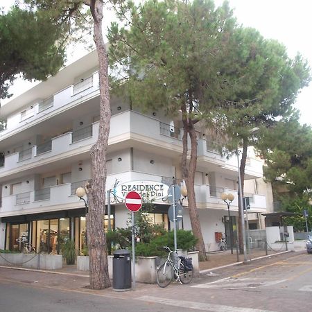 Residence Villa Dei Pini Rimini Eksteriør billede