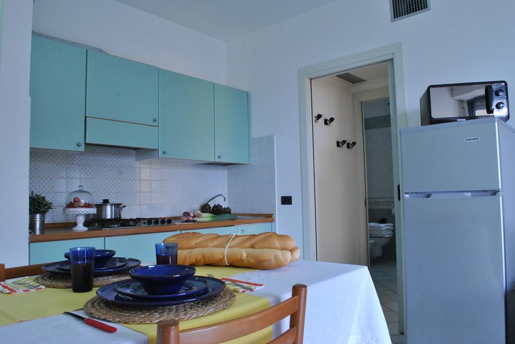 Residence Villa Dei Pini Rimini Eksteriør billede
